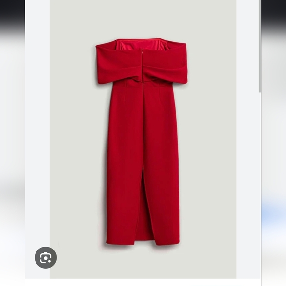 Elegant Strapless Red Dress - Picture 2 of 11